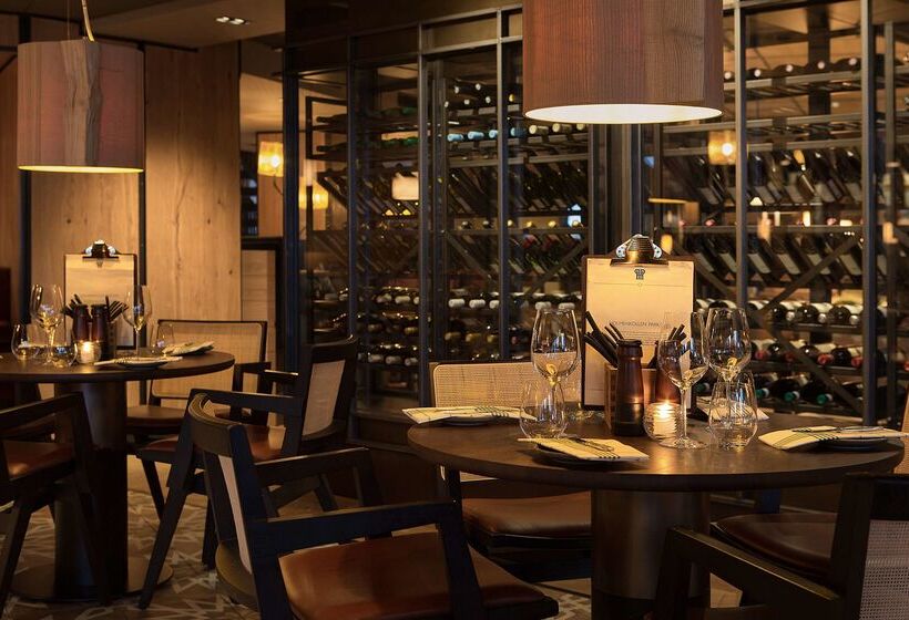 Отель Scandic Holmenkollen Park