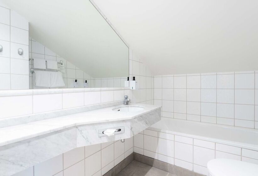 هتل Scandic Oslo City