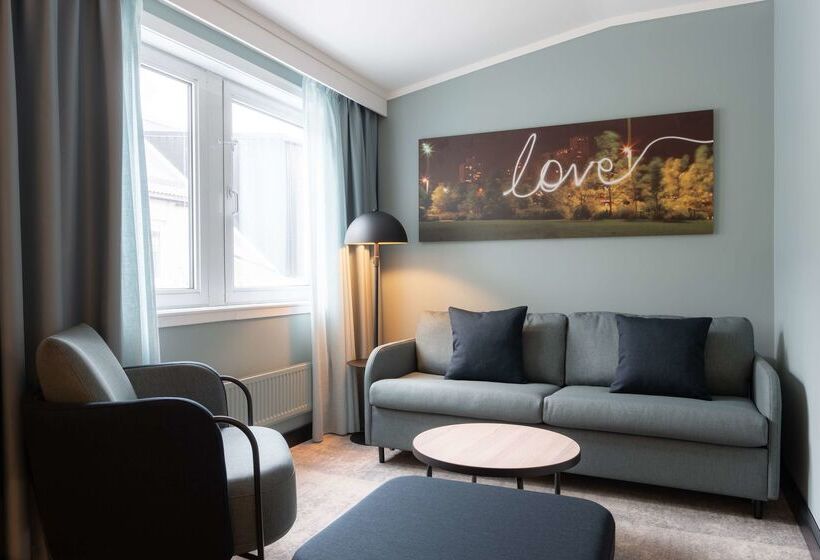 هتل Scandic Oslo City