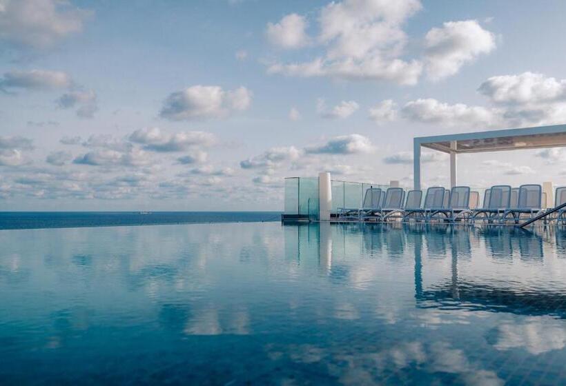 Seaview Hotel Adults Only 16 Plus