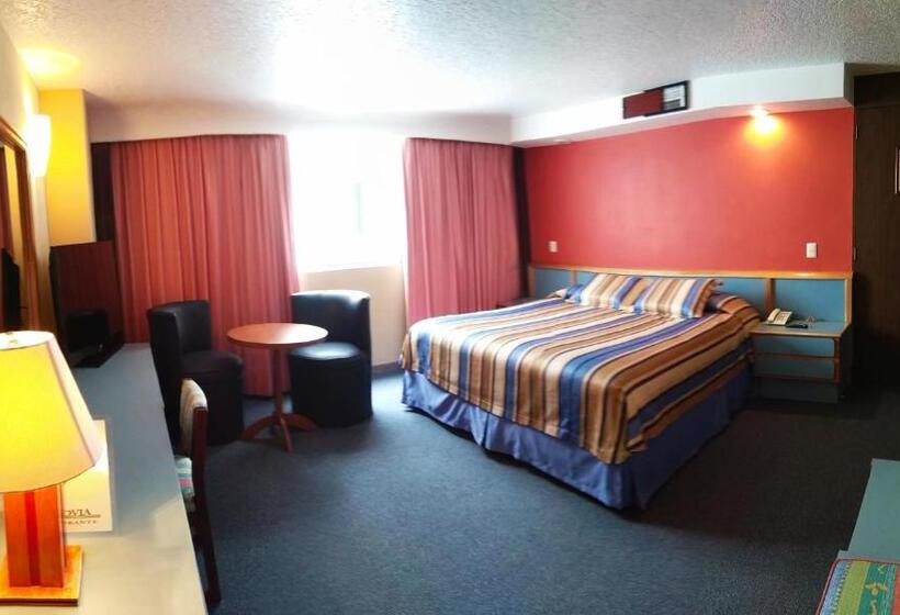 호텔 Segovia Regency