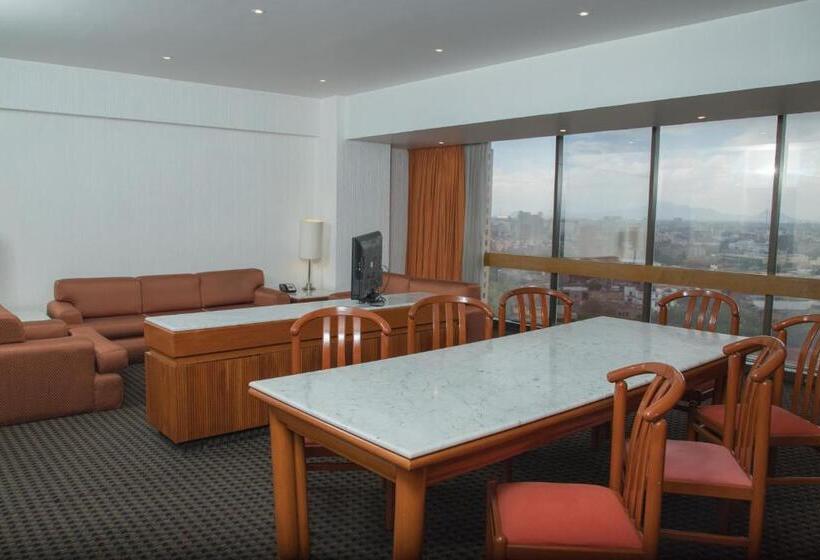 هتل Sevilla Palace