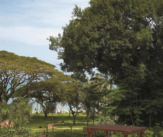 בית מלון כפרי Shangri La Rasa Sayang, Penang