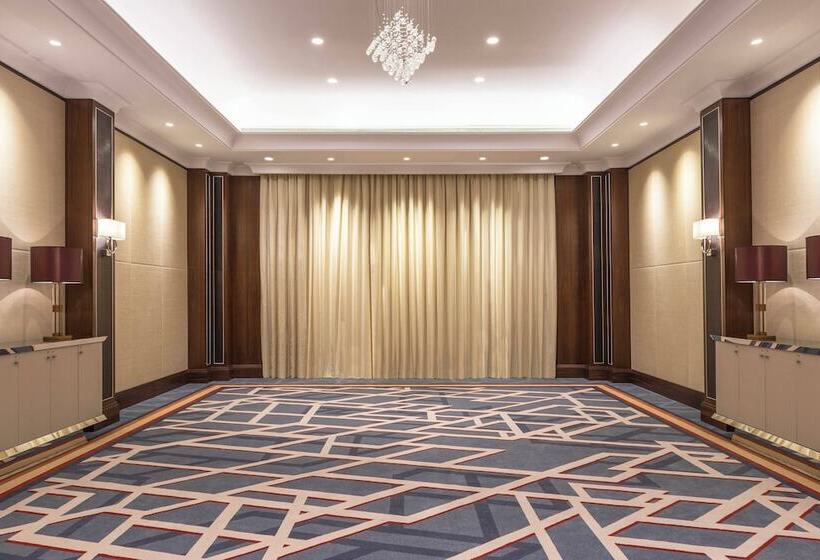 هتل Sheraton Oman