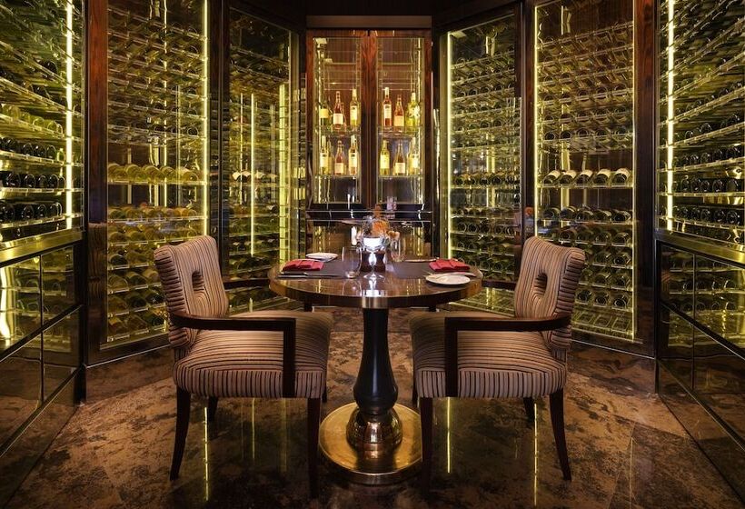 هتل Sheraton Oman