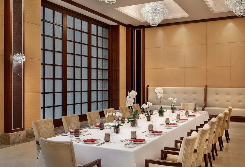 هتل Sheraton Oman