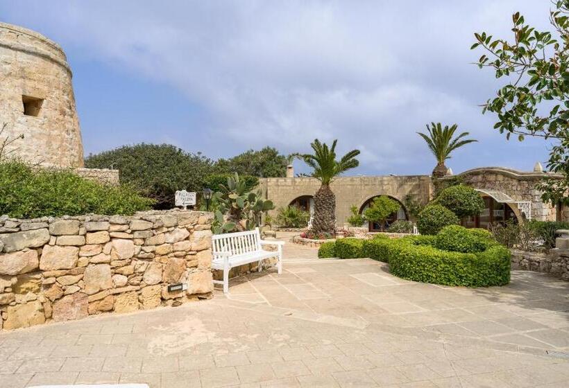 هتل Ta' Cenc & Spa