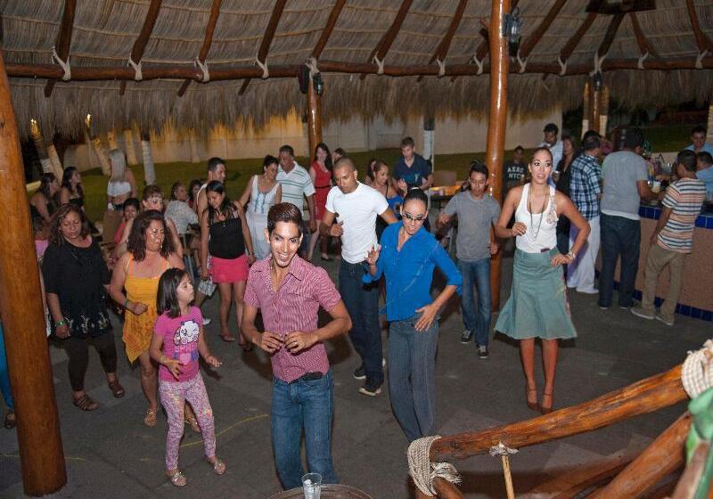 فندق Tesoro Manzanillo All Inclusive