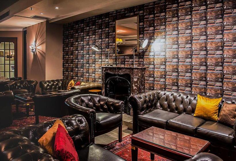 هتل Ax The Victoria