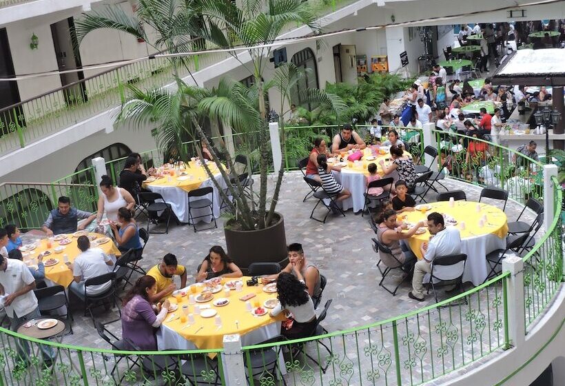 ホテル Tortuga Acapulco