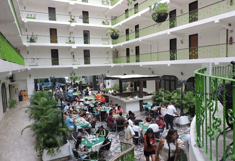 ホテル Tortuga Acapulco