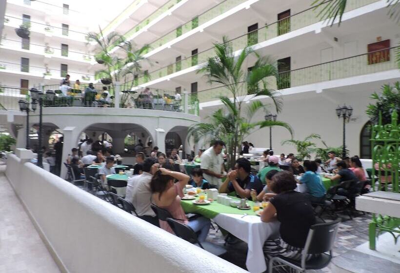 ホテル Tortuga Acapulco