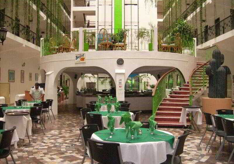 ホテル Tortuga Acapulco