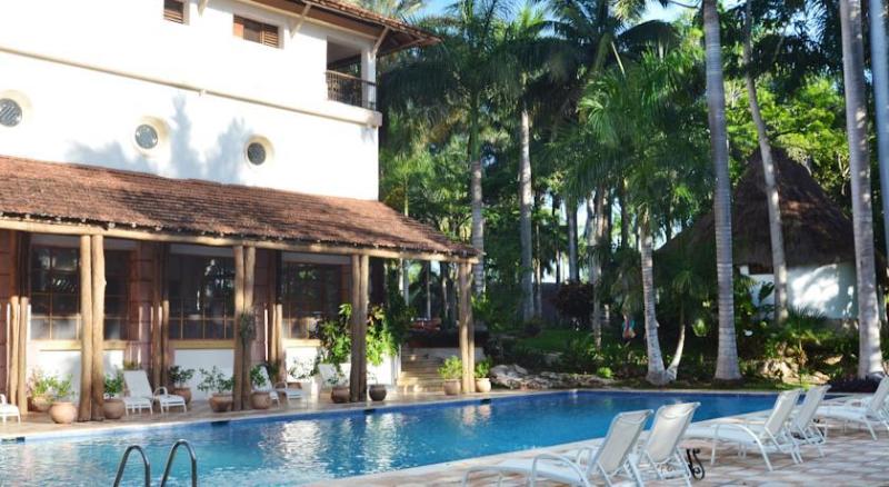 Mayaland Hotel & Bungalows