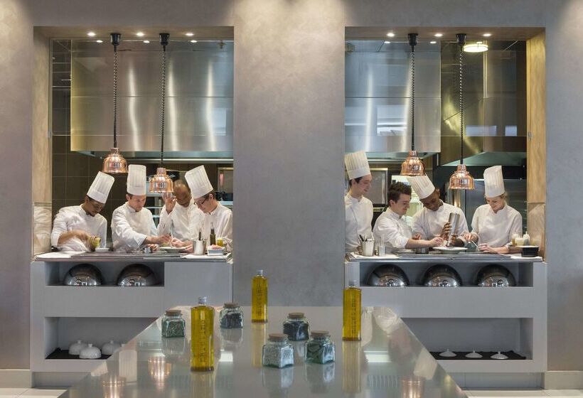 Monte Carlo Bay Hotel & Resort