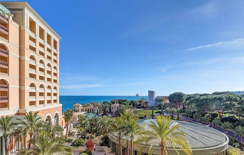 Monte Carlo Bay Hotel & Resort