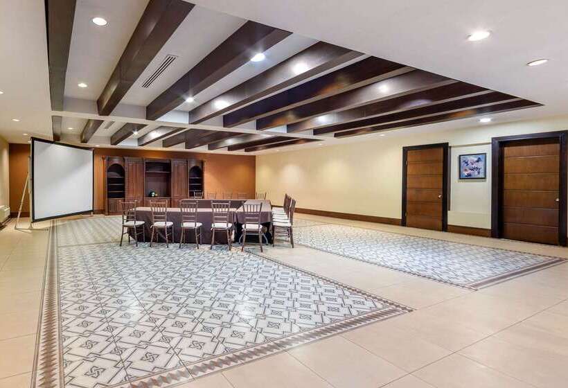 Quality Inn & Suites Saltillo Eurotel