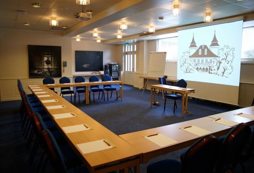 Refsnes Gods   By Classic Norway Hotels