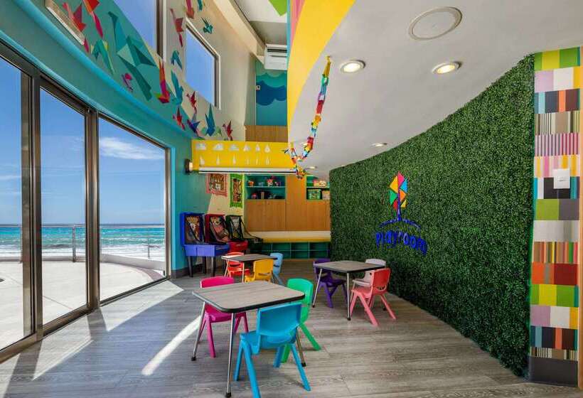 リゾートホテル Beach Palace All Inclusive