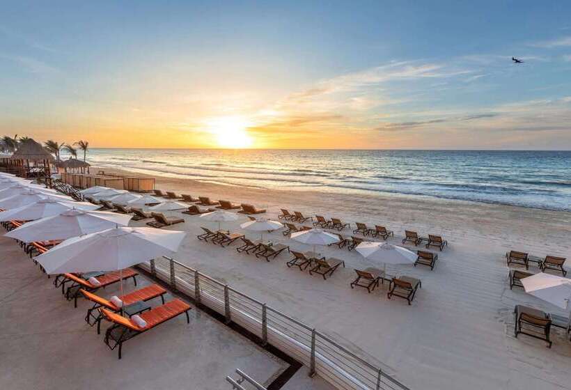 リゾートホテル Beach Palace All Inclusive