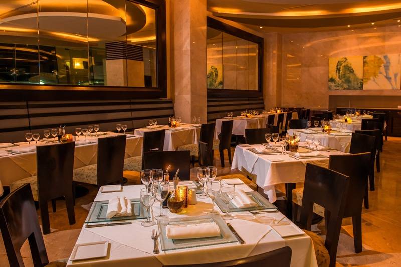 リゾートホテル Beach Palace All Inclusive