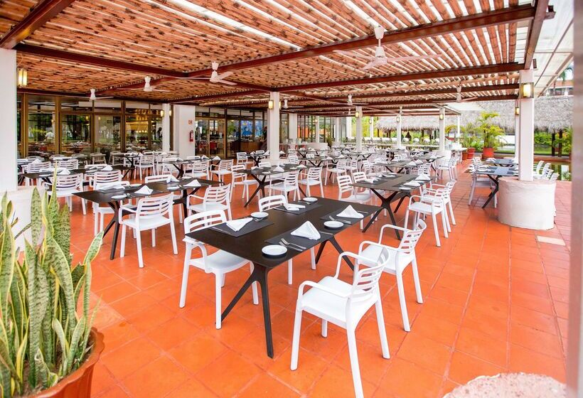 منتجع Meliá Puerto Vallarta – All Inclusive