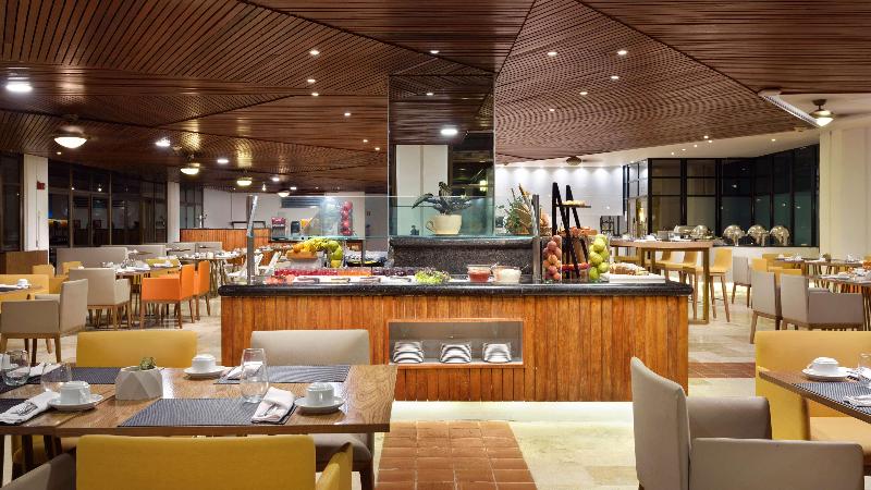 منتجع Meliá Puerto Vallarta – All Inclusive