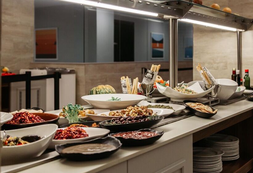 استراحتگاه Pergola Hotel & Spa