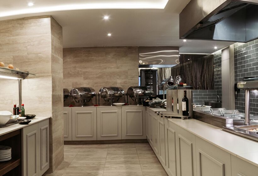 استراحتگاه Pergola Hotel & Spa