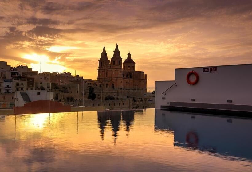 استراحتگاه Pergola Hotel & Spa