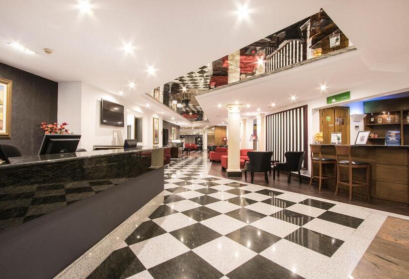 استراحتگاه Pergola Hotel & Spa