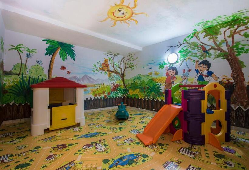 استراحتگاه Pergola Hotel & Spa