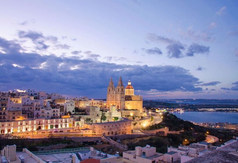 استراحتگاه Pergola Hotel & Spa