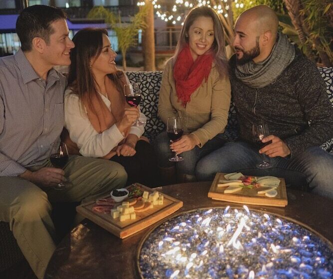 リゾートホテル San Nicolas Hotel Casino