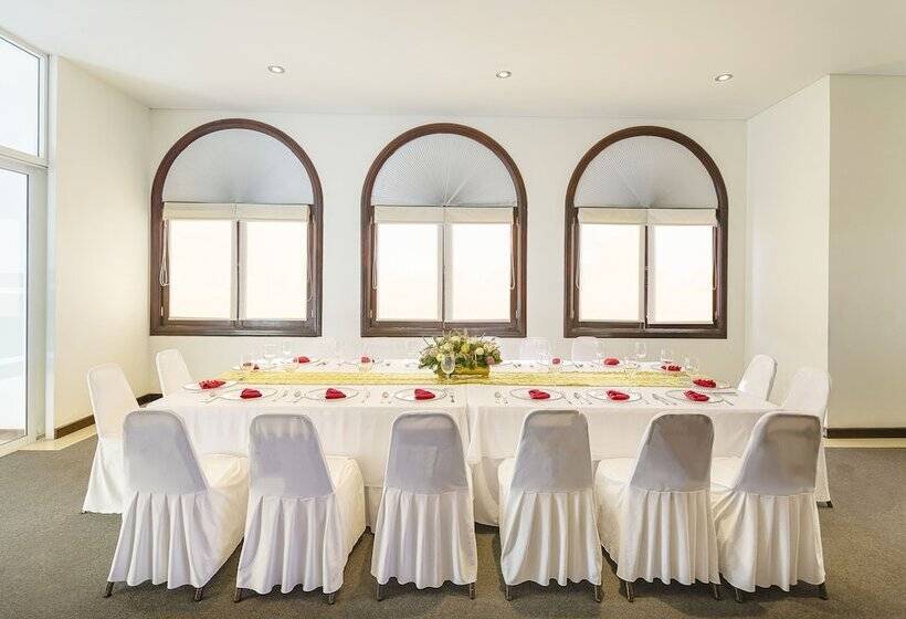 リゾートホテル San Nicolas Hotel Casino