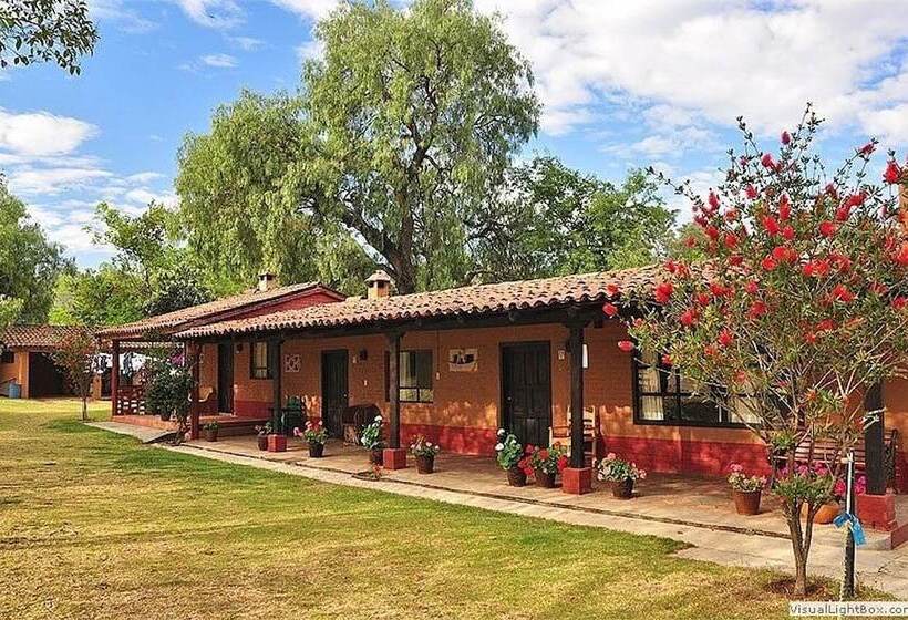 هتل Villa Patzcuaro Garden