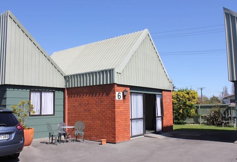 193 Aorangi Manor Motel