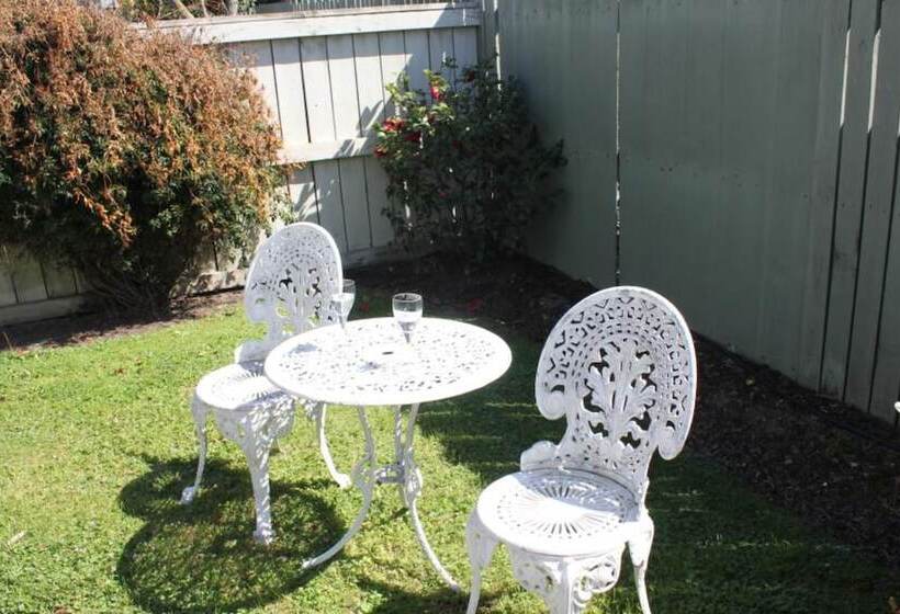 193 Aorangi Manor Motel