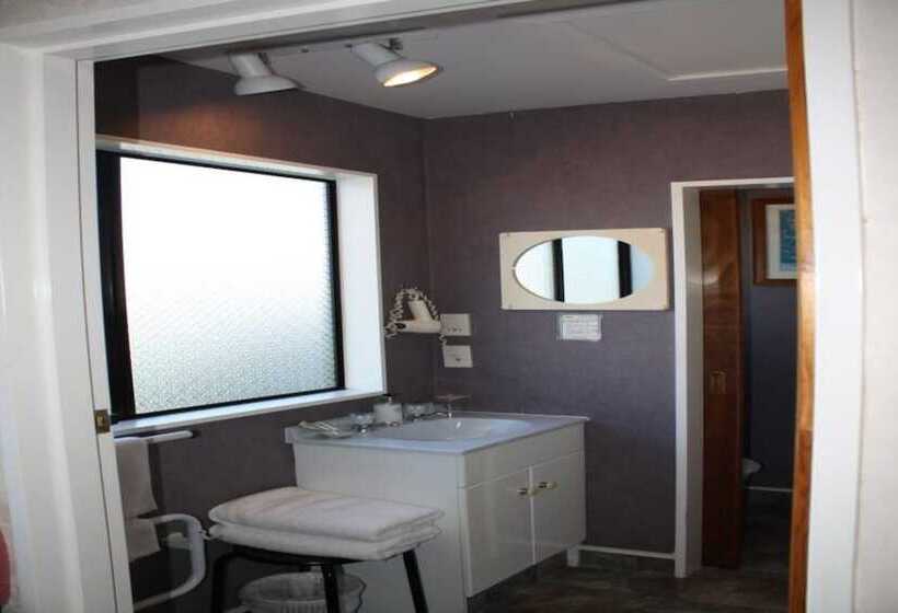 193 Aorangi Manor Motel