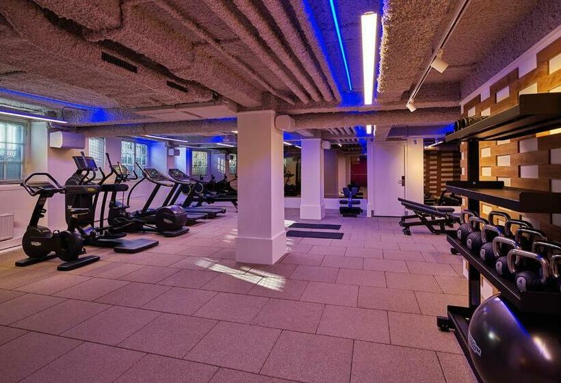 Clayton Hotel Amsterdam American