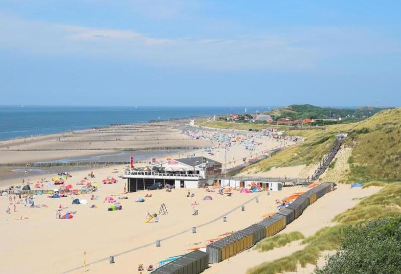 Beach Hotel I Kloeg Collection