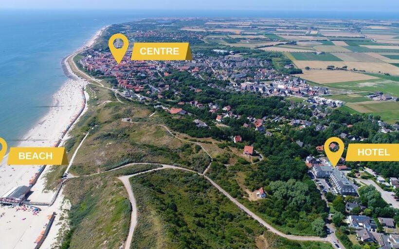 Beach Hotel I Kloeg Collection