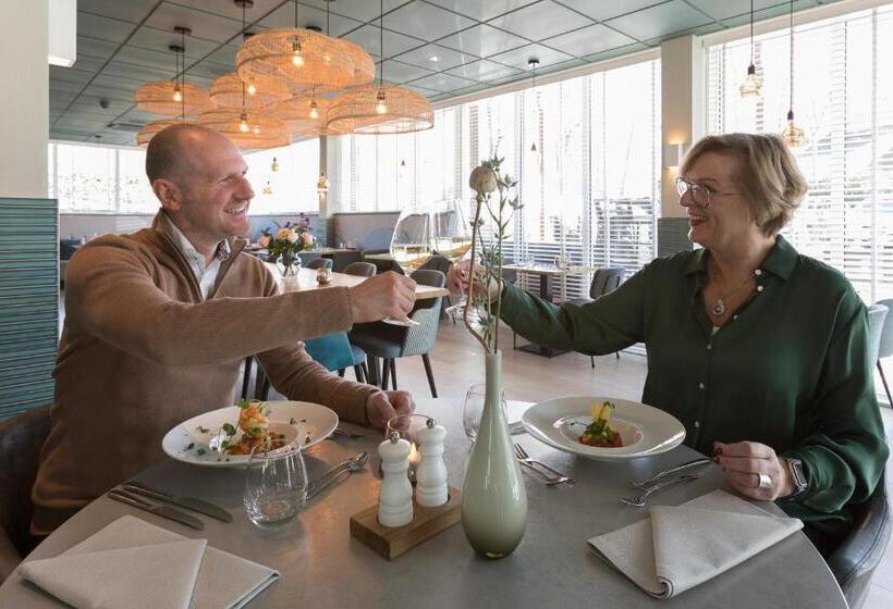 Beach Hotel I Kloeg Collection