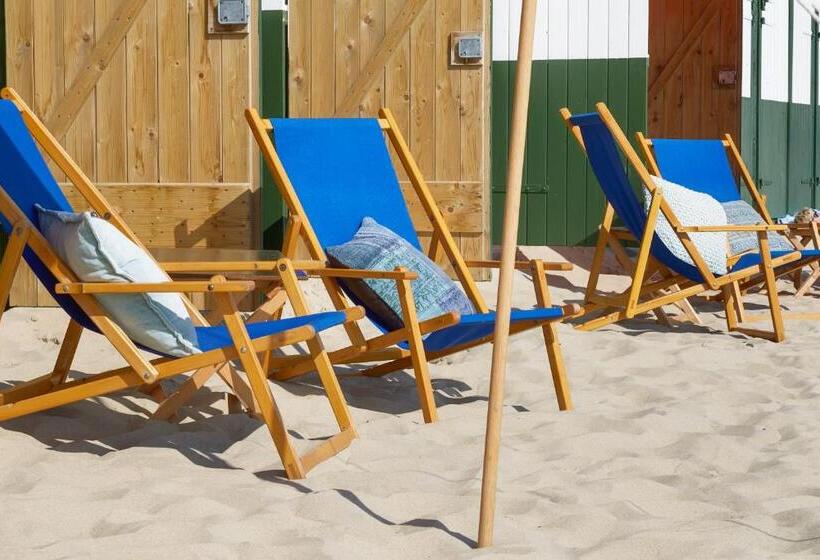 Beach Hotel I Kloeg Collection