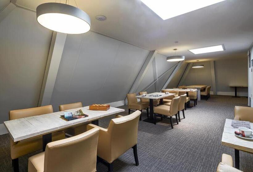 Beach Hotel I Kloeg Collection