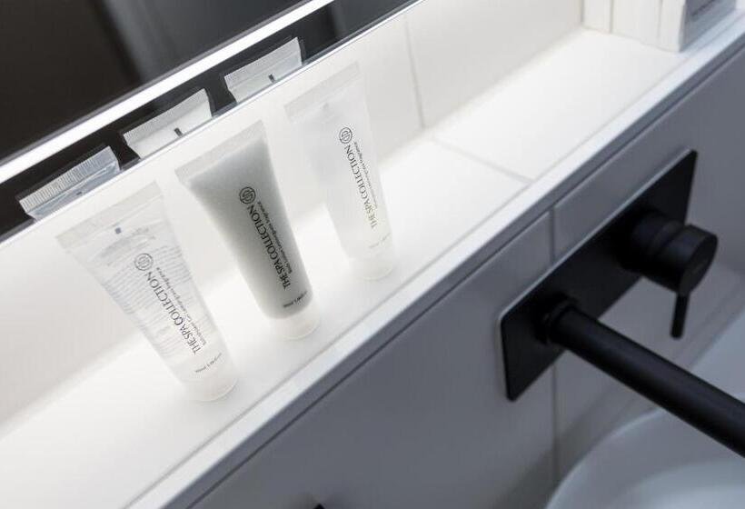 Beach Hotel I Kloeg Collection