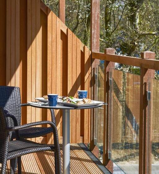 Beach Hotel I Kloeg Collection