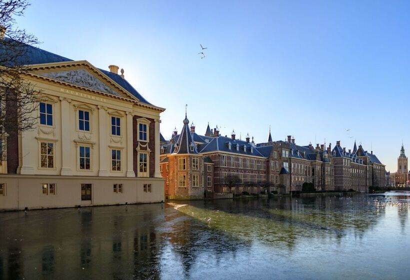 Boutique Hotel Corona