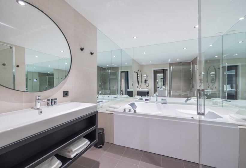 Boutique Hotel Corona