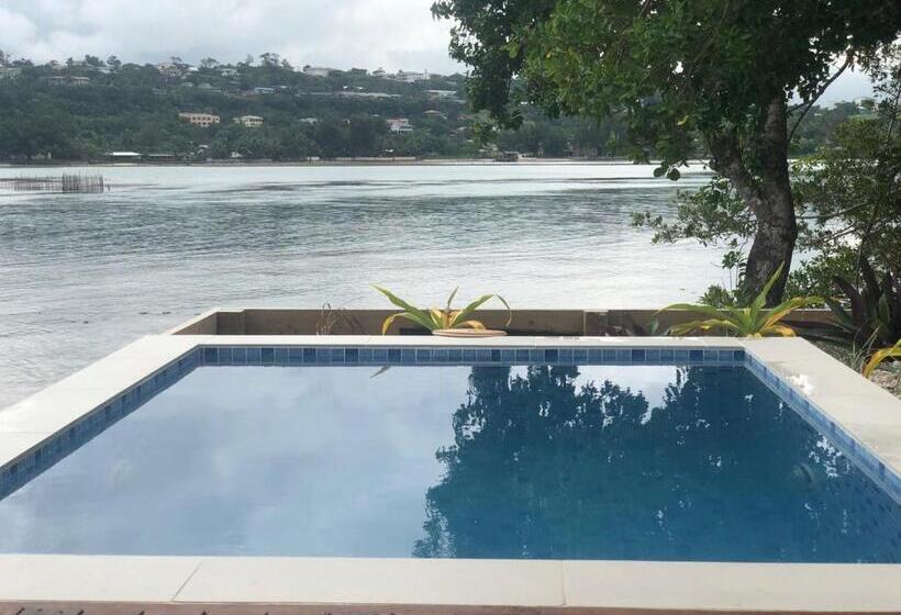 Erakor Island Resort & Spa